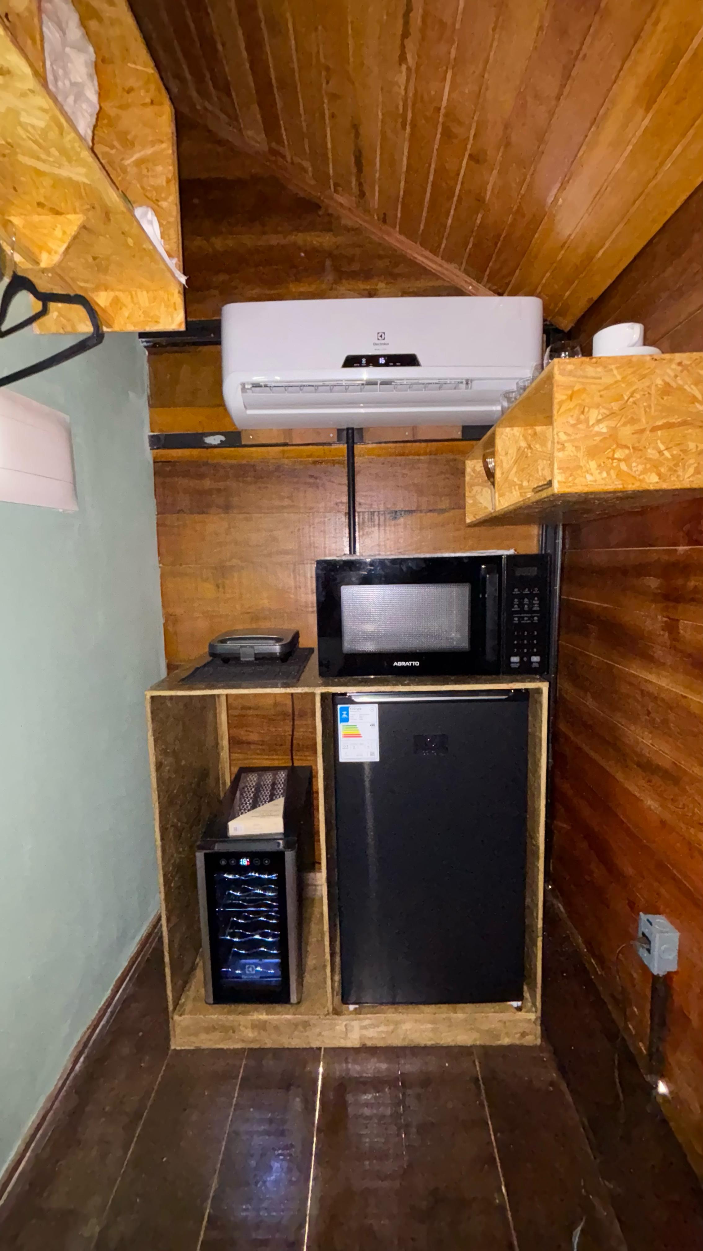 Frigobar e Microondas